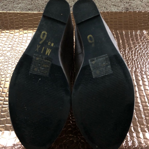 MIX NO. 6 Tan Zipper Detail Wedges size 10 - Picture 5 of 7